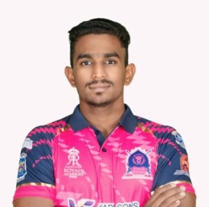 nadeem-sheikh-cricket-300x297 सोलापूरच्या नदीम शेखची महाराष्ट्र क्रिकेट संघात निवड